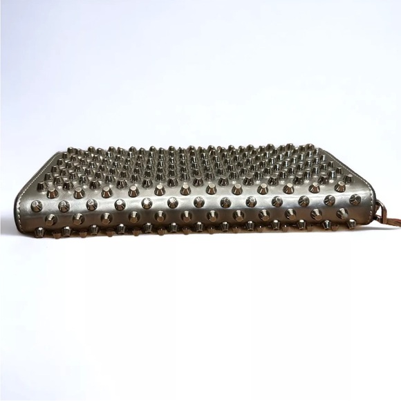 SOLD❤️ LOUBOUTIN Panettone Silver Spike Stud Patent Zip Wallet + Dust Bag & Box - Picture 4 of 10